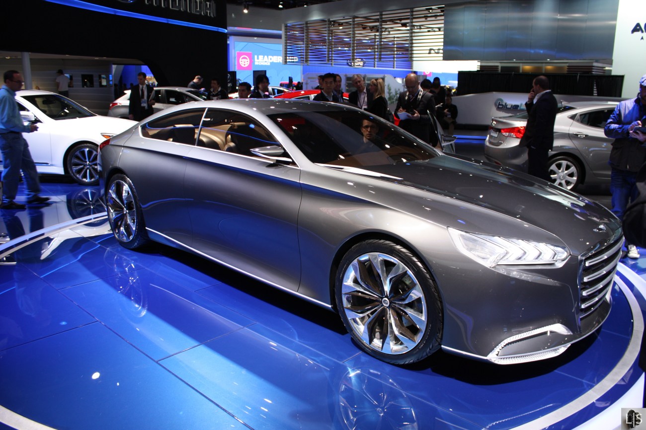 Hyundai HCD-14 Genesis Concept 1