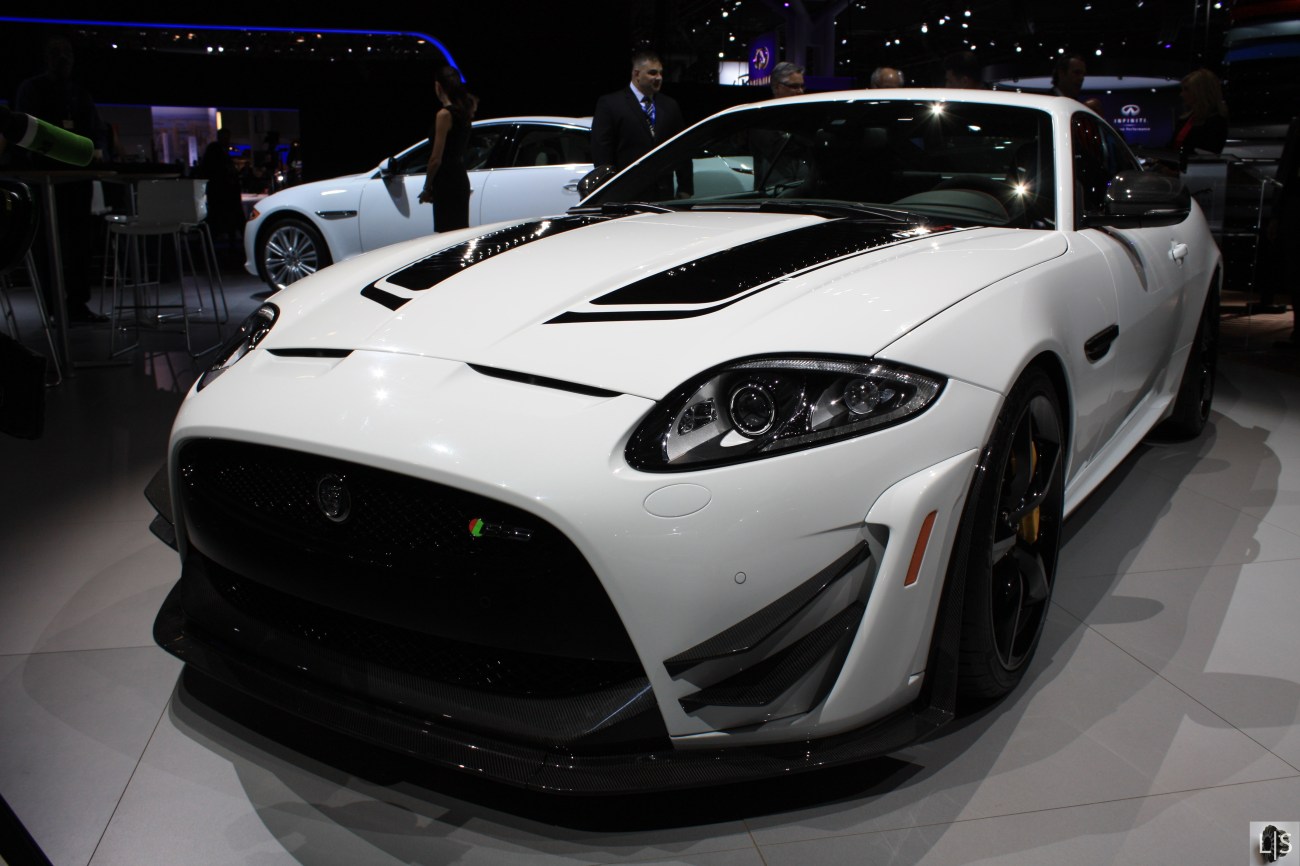 Jaguar XKR-S GT 1