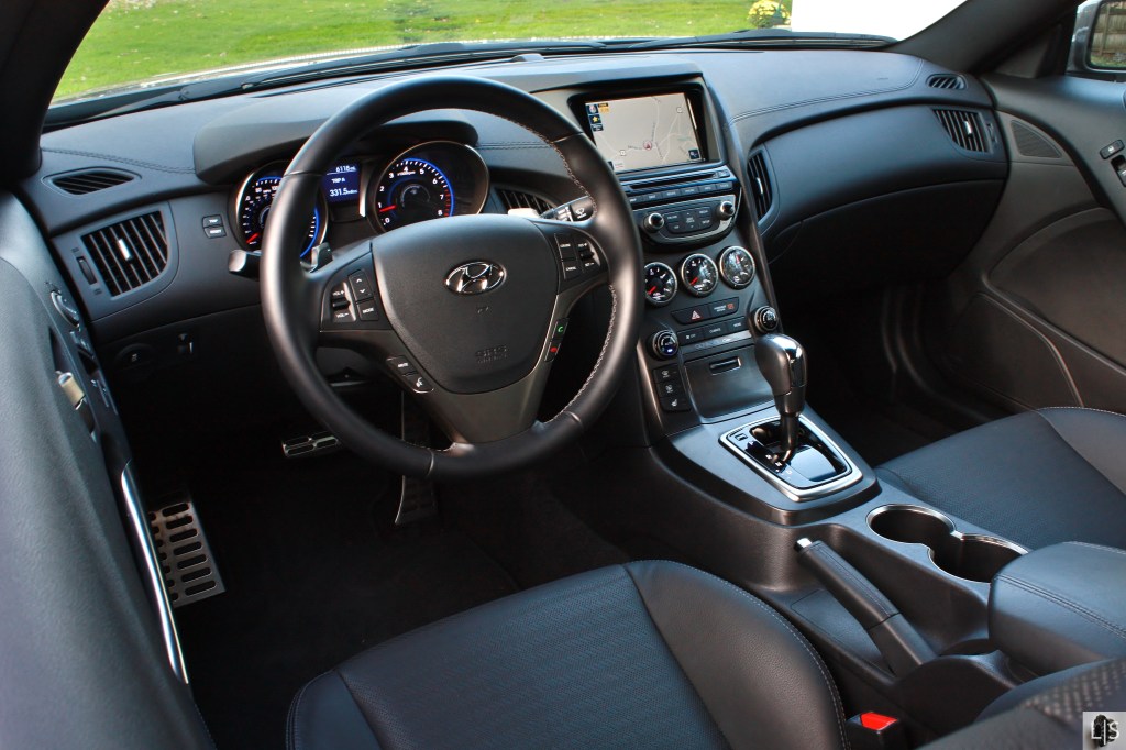 Hyundai Genesis Coupe 7