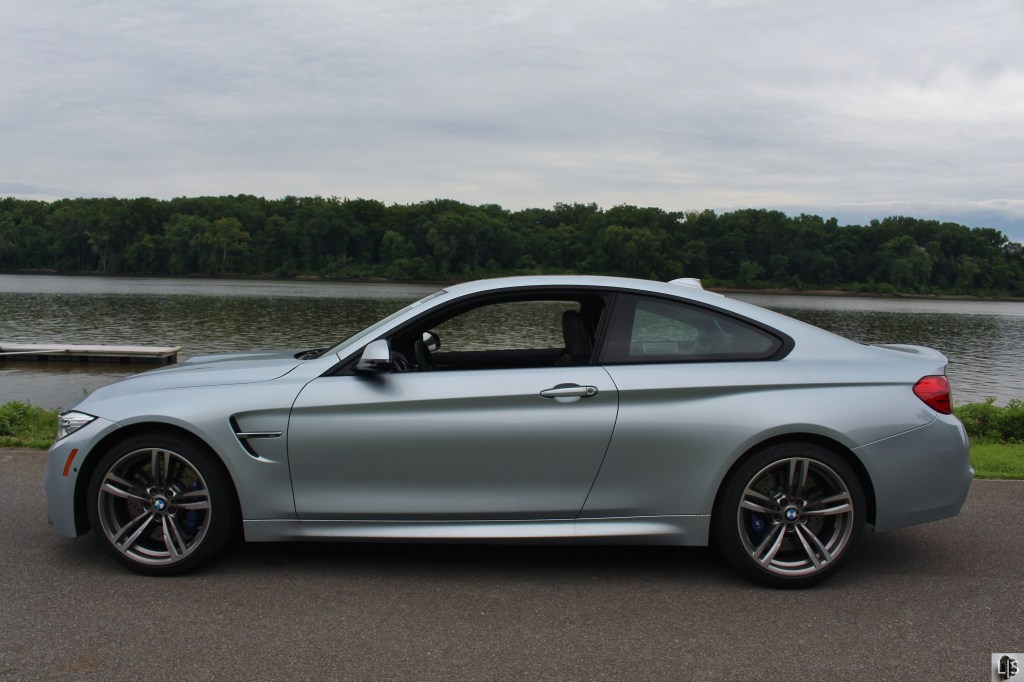 BMW M4 5