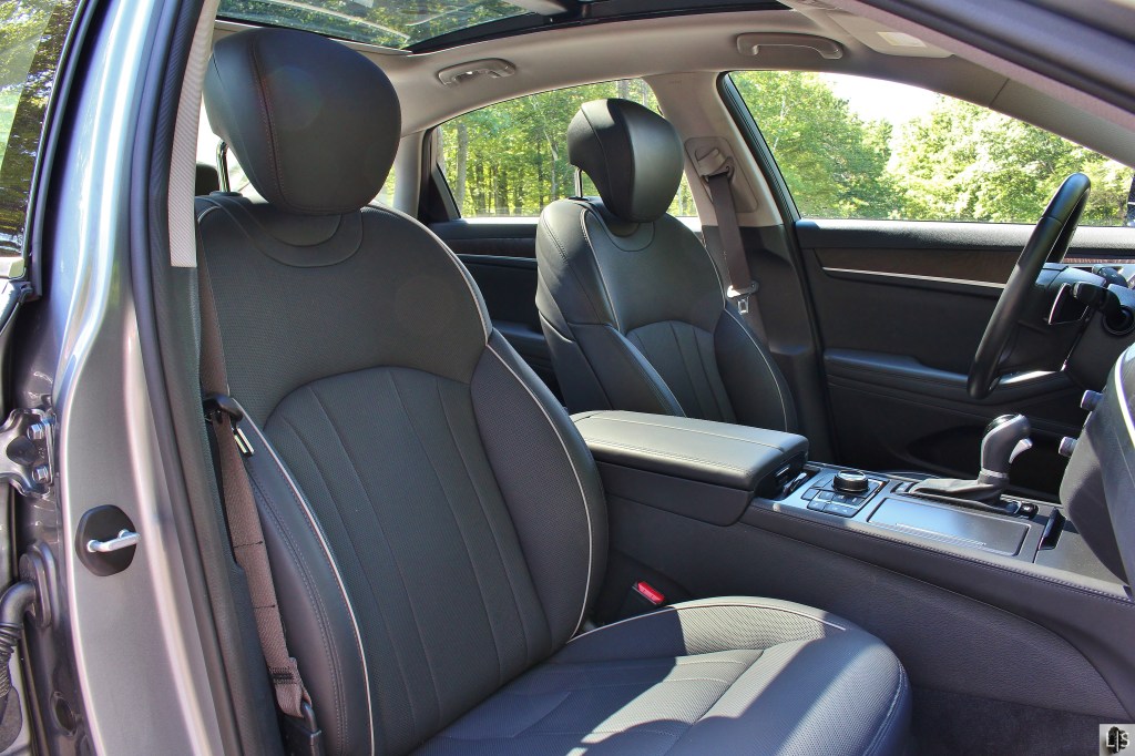 2015 Hyundai Genesis 3.8 10