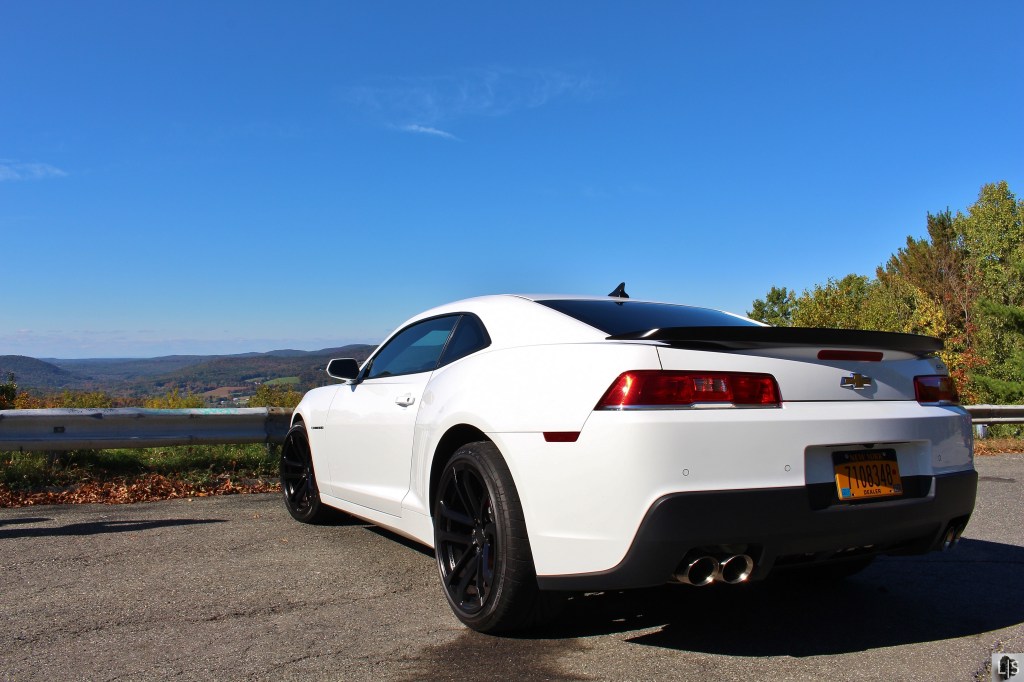 Chevy Camaro SS 1LE 3