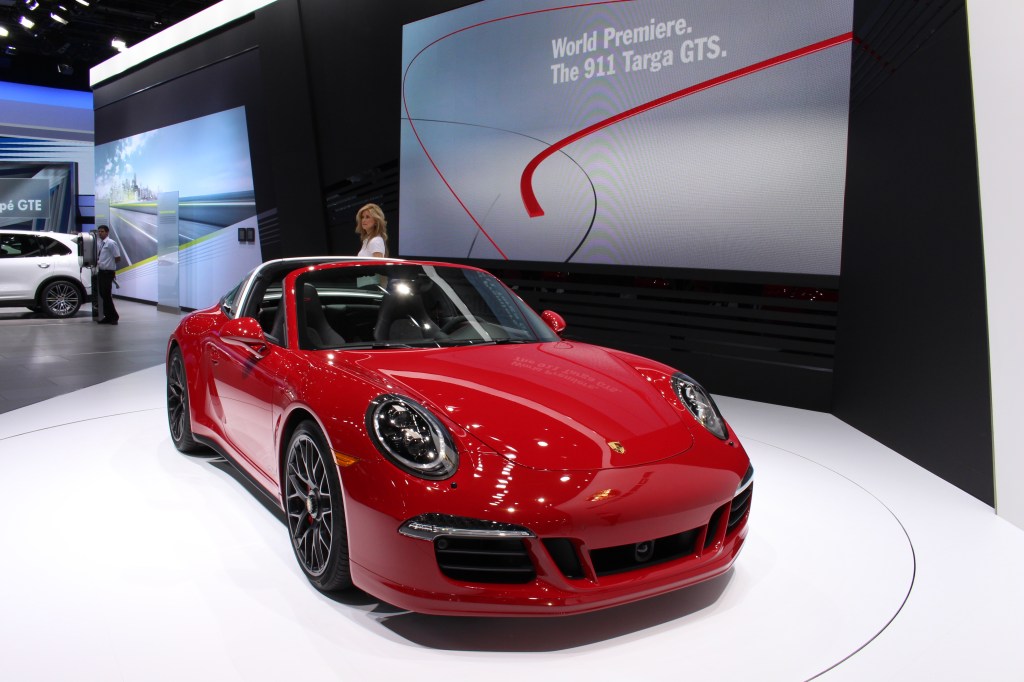 Porsche 911 Targa GTS 1