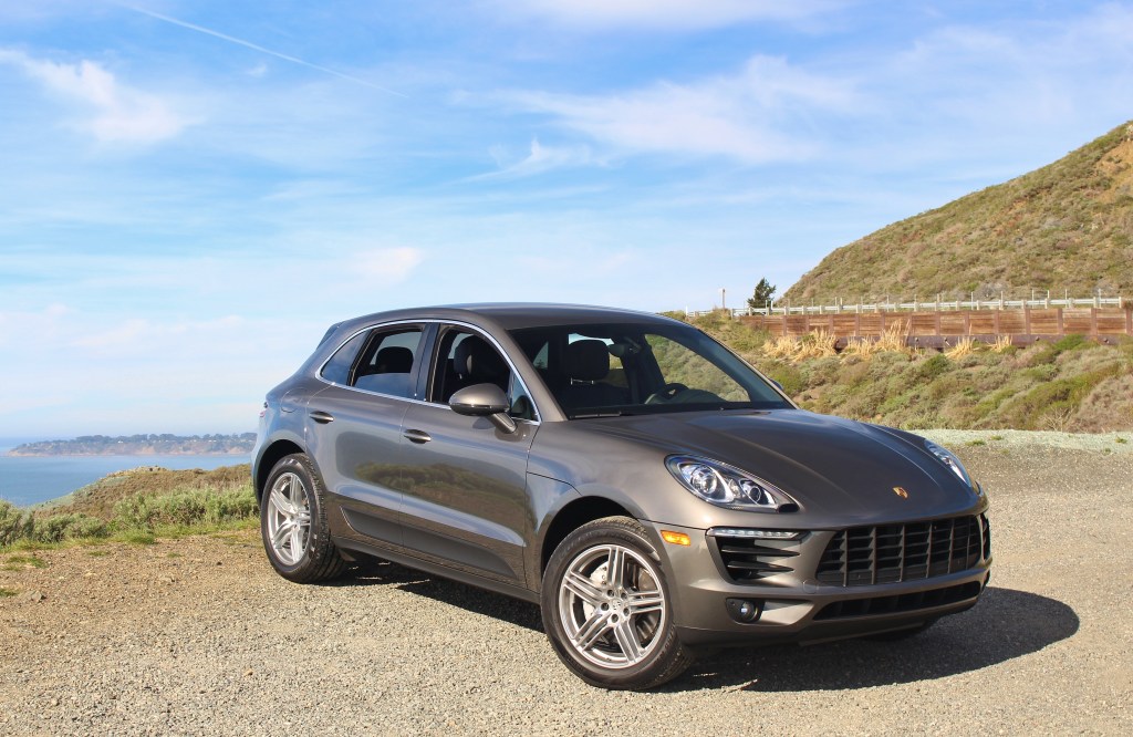 Porsche Macan S 11