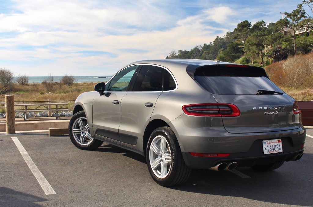 Porsche Macan S 4