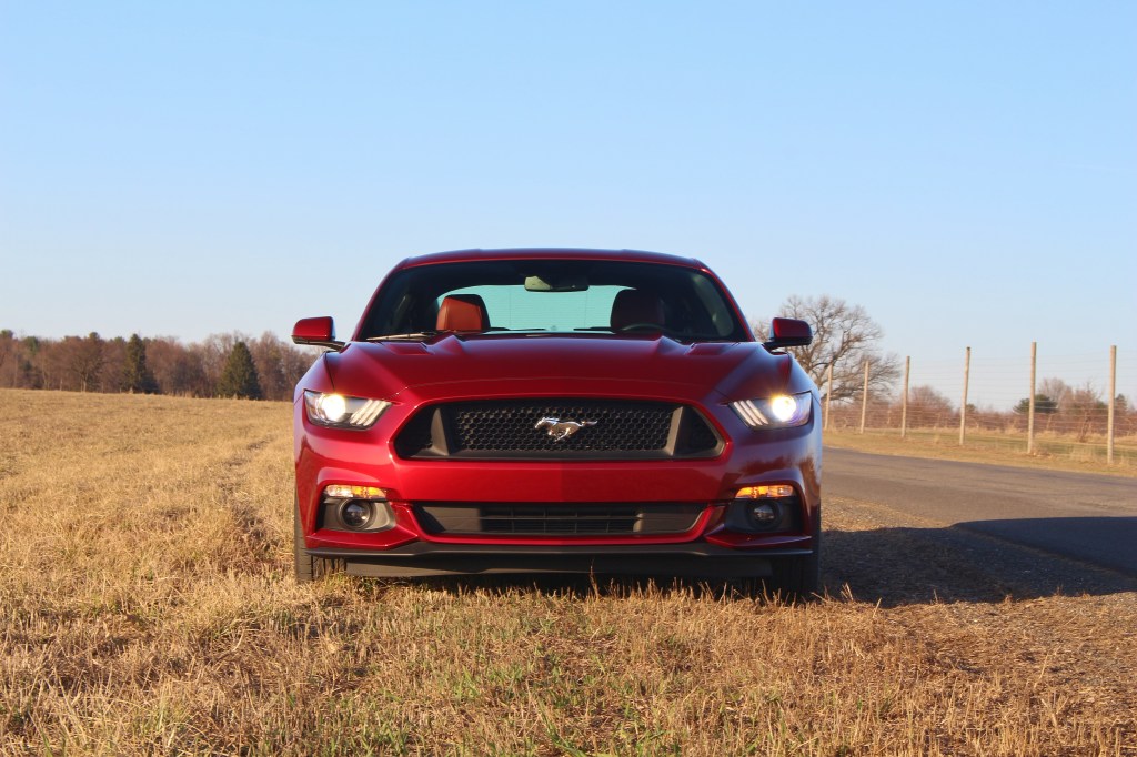 Ford Mustang GT 3