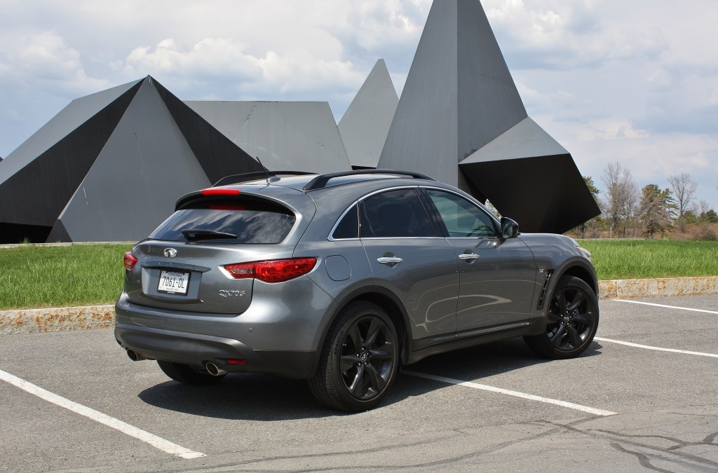 Infiniti QX70 5