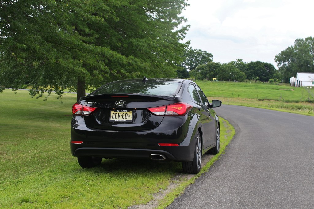 Hyundai Elantra Sport 6