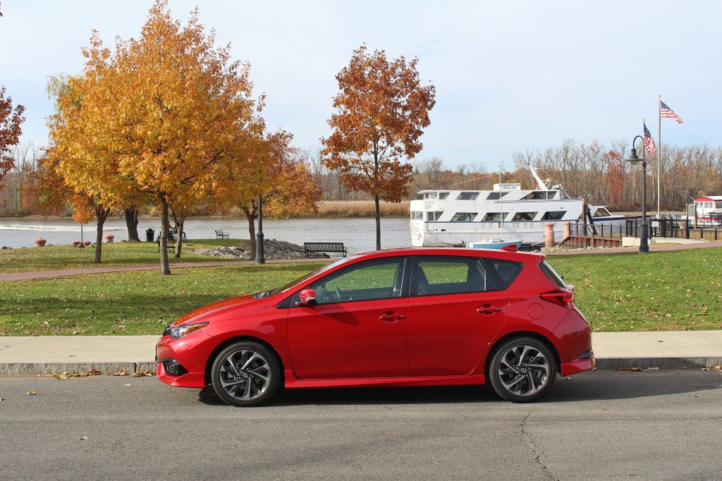 Scion iM 4