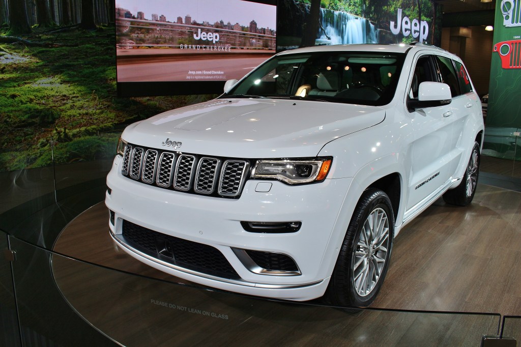 2016 Jeep Grand Cherokee Summit 2