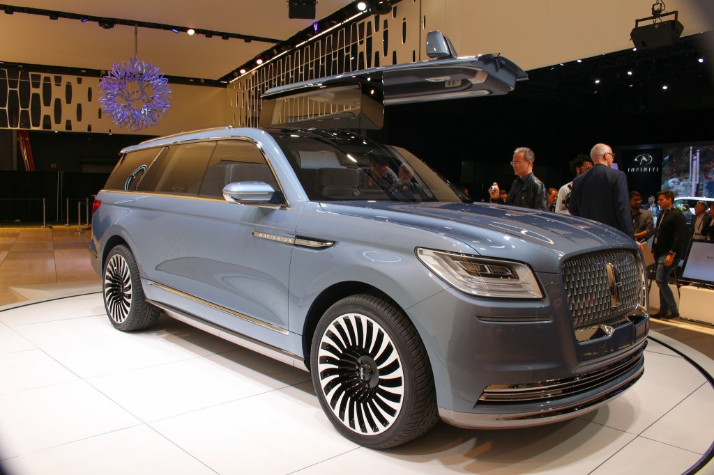Lincoln Navigator Concept 2