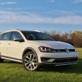 2017 VW Golf Alltrack 1