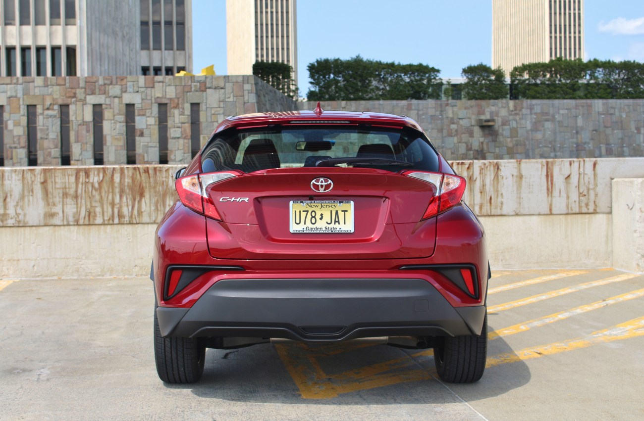 Toyota C-HR 10