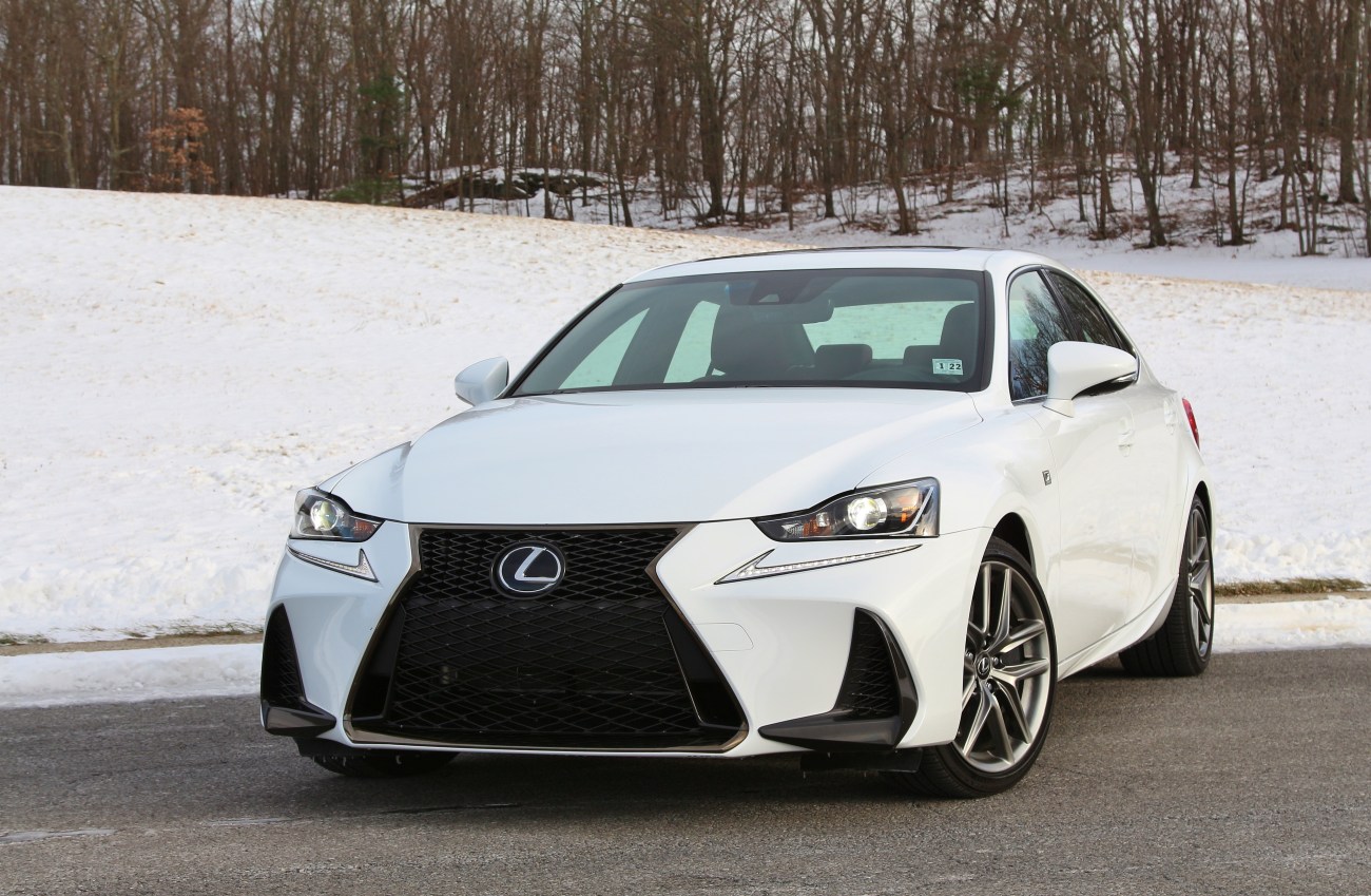 2017 Lexus IS300 FSport 10