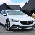 2018 Buick Regal TourX 1