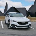 2018 Buick Regal TourX 2