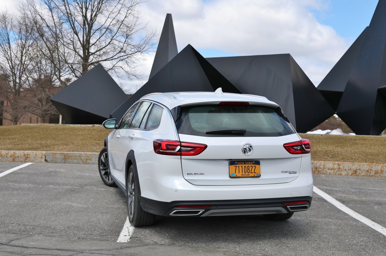 2018 Buick Regal TourX 7