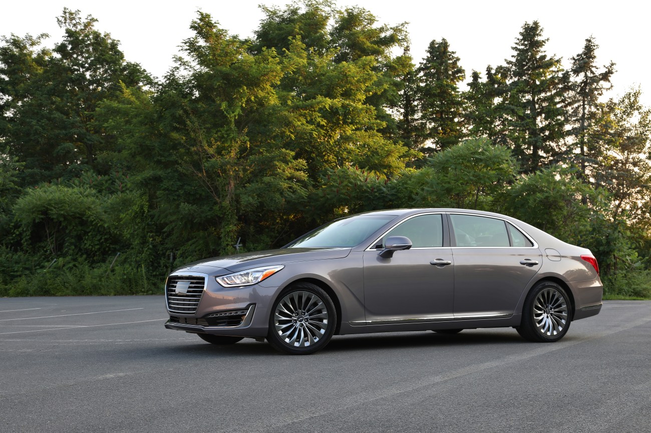 2018 Genesis G90 6