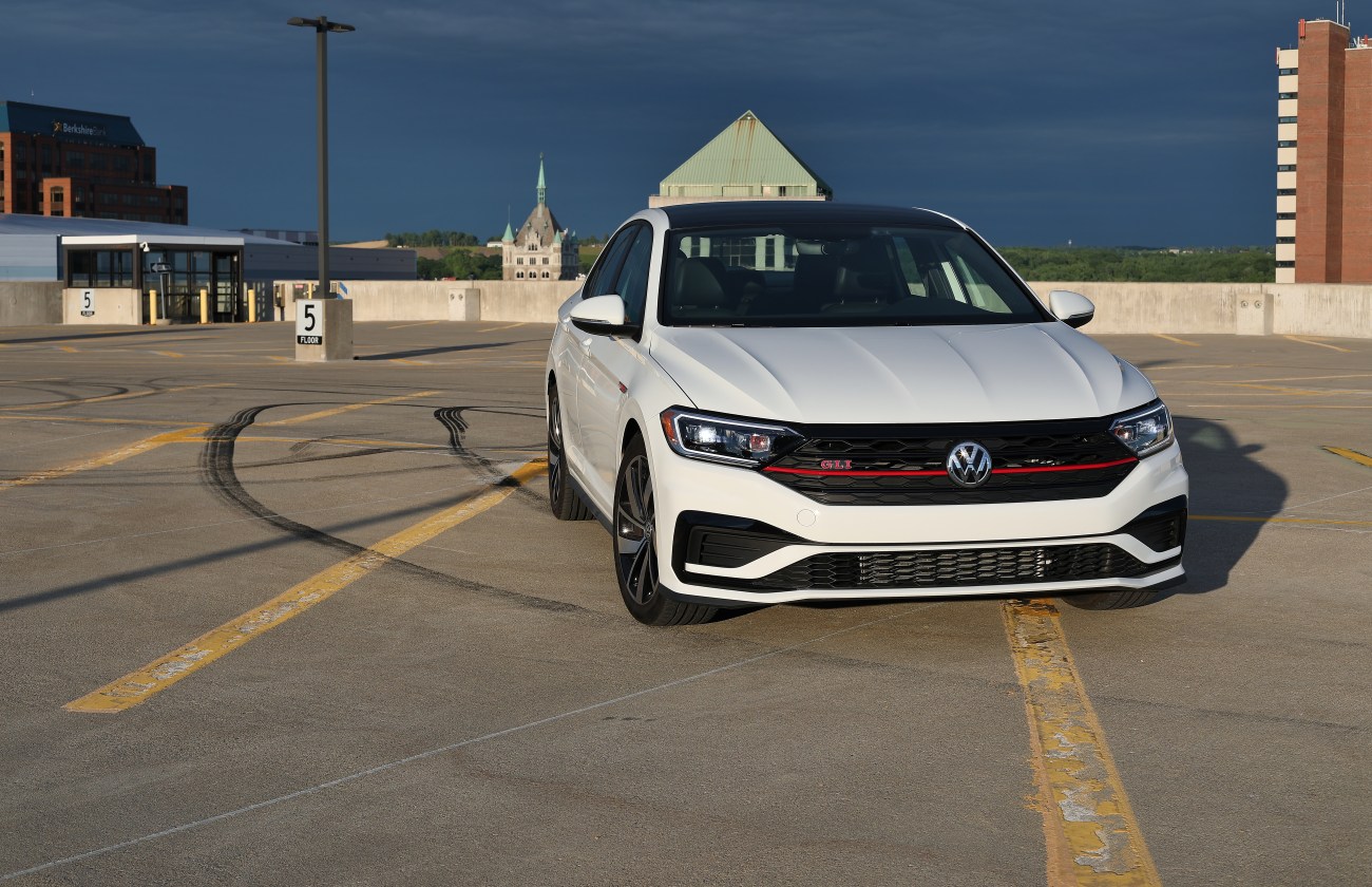 2019 VW Jetta GLI 5