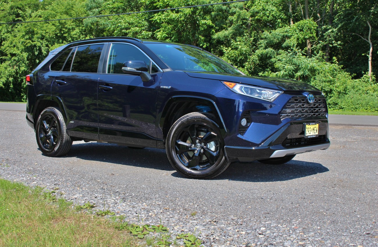 2020 Toyota RAV4 Hybrid 3
